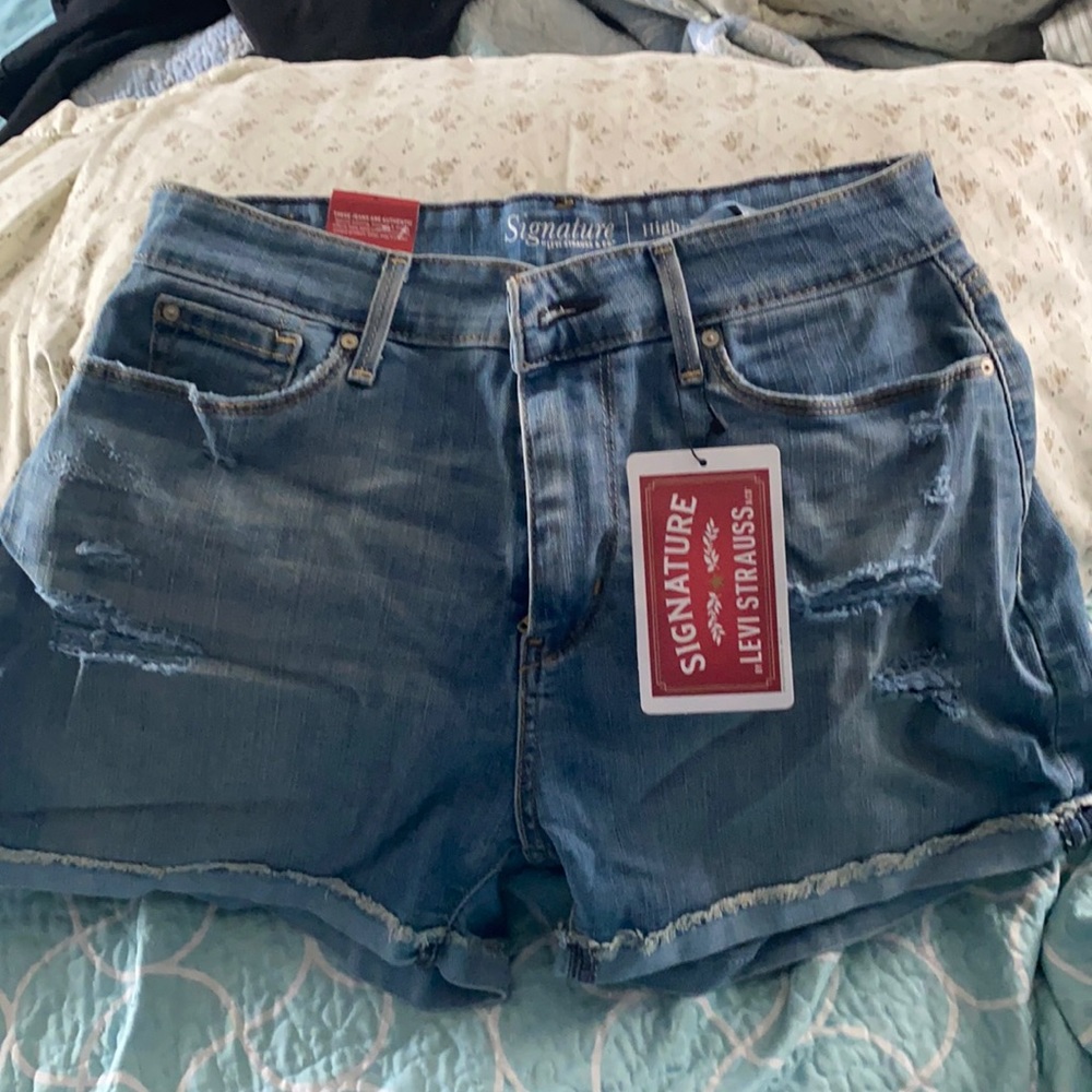 Levi’s high rise shorts